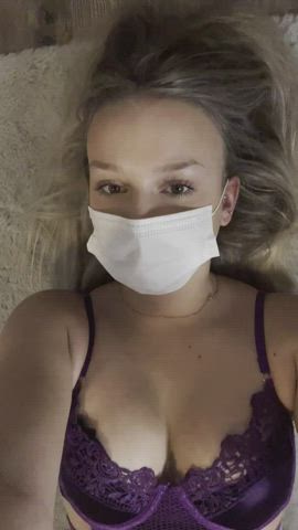 I've heard older men prefer thick cute girls like me : video clip