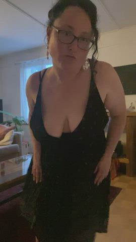 I hope you like curves and chubby tummies : video clip
