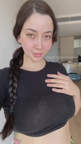 A million pale skin lovers! Here's my tits to celebrate! : video clip