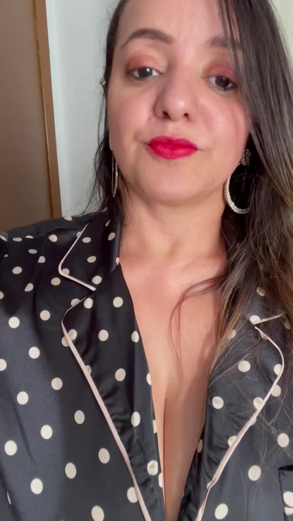 never wear a bra to the office : video clip