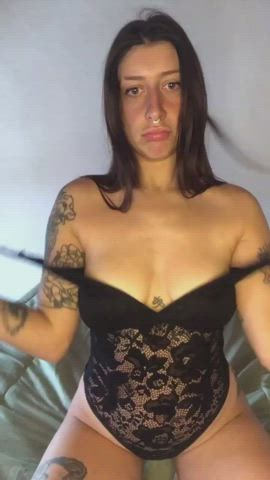 Who want to lick my delicious boobs? 👑👅 : video clip