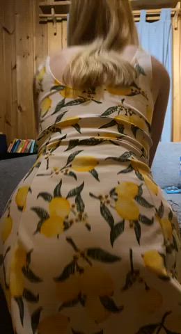 Oh no.. I forgot my panties at home : video clip