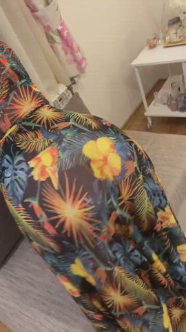 (I don’t know if I’m breaking any rule here, If so warn me please) Does someone knows where is this from? I was searching but I couldn’t find anything… : video clip