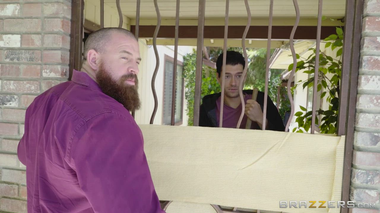 Eva Lovia -- The Pussy Is Wetter On The Other Side : video clip