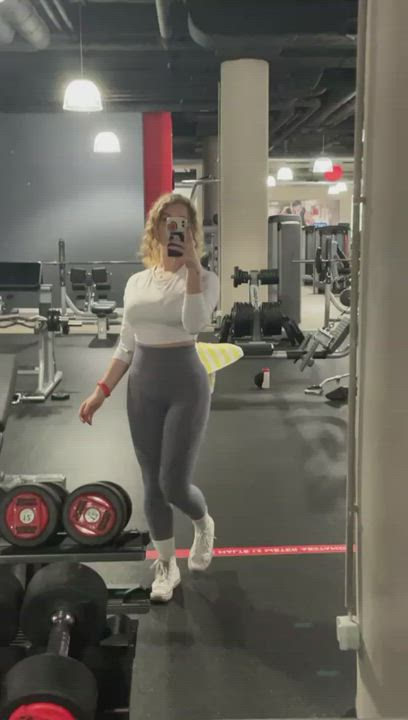 Do you want me as your tiny girlfriend or your tiny fuckdoll? 💕 : video clip