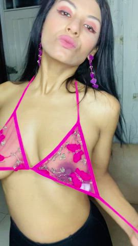 Do you like petite latinas? : video clip