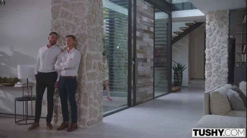 Tushy - Kenna James, Vicki Chase - Confidence : video clip