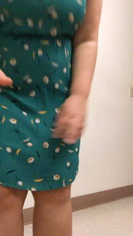 Do you like it when I wear my plug to work? : video clip