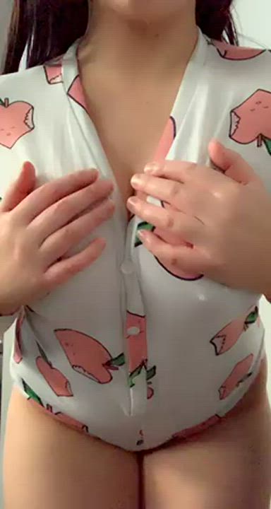 Grab my big titties while you creampie me 😍💦💦💦 : video clip