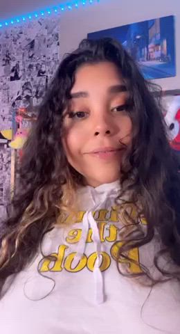 Would you cum on my face or boobs? : video clip
