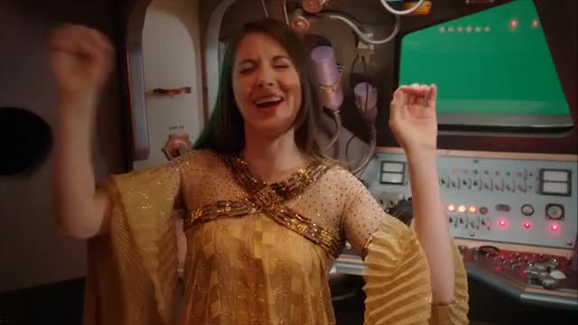 Alison Brie pretending that shes a porn star : video clip