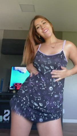 Would you date a busty playful naughty girl like me? : video clip