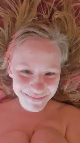My big boobs are waiting for someone to make them bounce : video clip