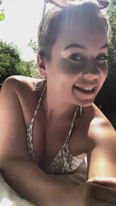 Can't believe it's almost September - bye bye summer! It's been fun! 🌞😉 : video clip