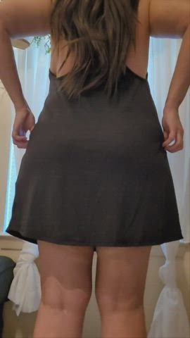You like those curves? : video clip