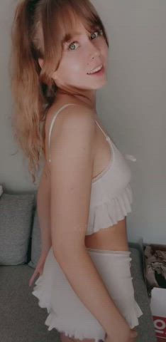 Here to help you with that early morning boner : video clip