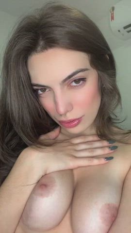 I can always look better with your man juice sprayed all over me : video clip