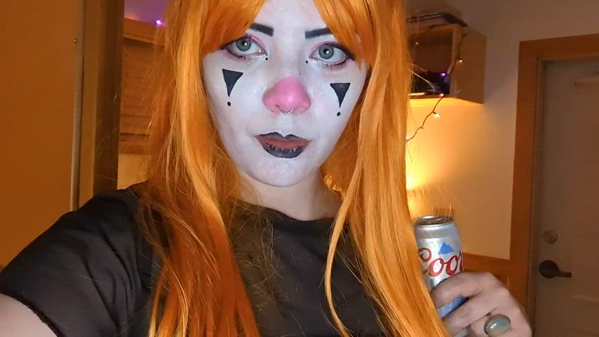 Gooners and clowngirls go together like lube and anal. : video clip