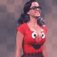 Katy Perry Jiggling Boobs : video clip