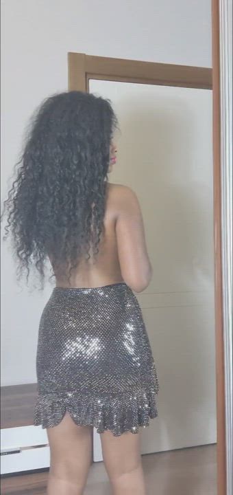 Dress with no panties all you got to do is lift it up and slide in babe : video clip