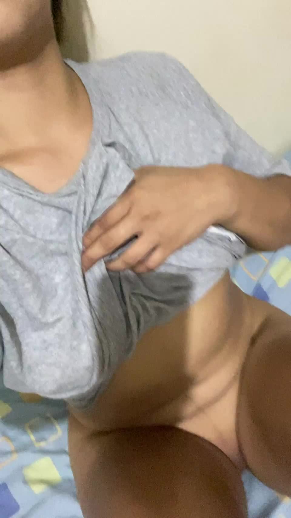 I want to be the first Japanese girl you'll fuck in your life : video clip