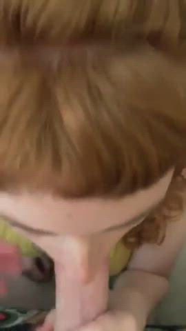 Obedient redhead sucking big white dick : video clip