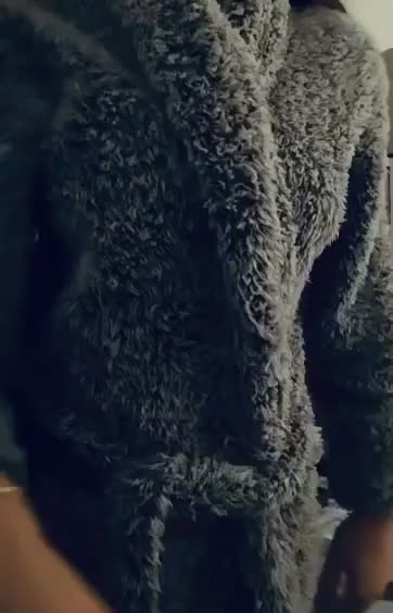 I don't want you to leave me alone : video clip