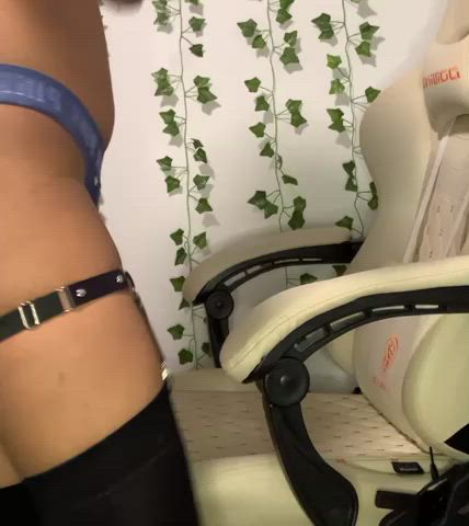 Looking for a hard cock to sit on... : video clip