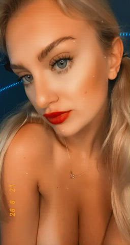 Something sweet 🥰 : video clip