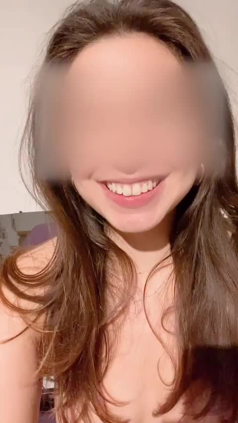 The best way to make a man shut up 🤫 : video clip