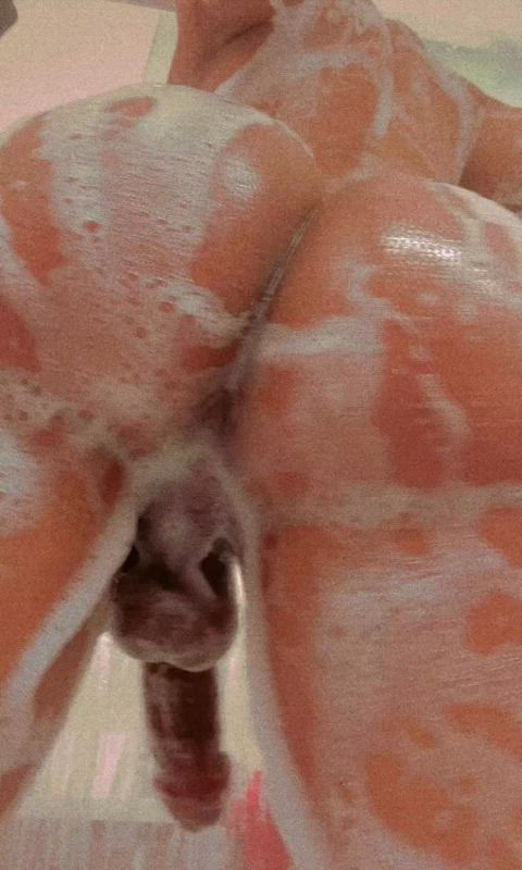 would you goon out to my soapy bubble butt 😈 : video clip