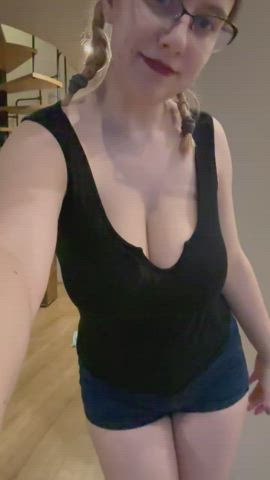 Dinner and then me or would you like the other way around? : video clip