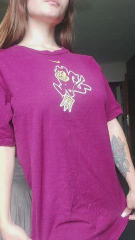 5'2" teen with a BIG surprise under my t-shirt! 😋 : video clip