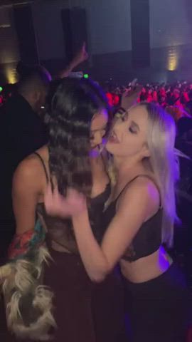 Concert Kiss : video clip