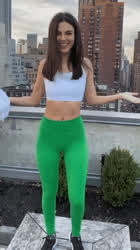 Victoria Justice - The Ball drainer : video clip