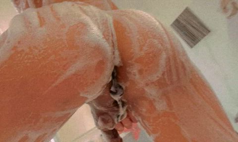 gooning with these beads stretching my hole 😈 : video clip