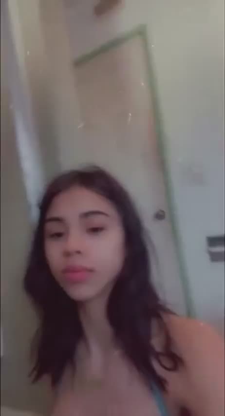 Cute petite Latina gets rewarded with cum : video clip