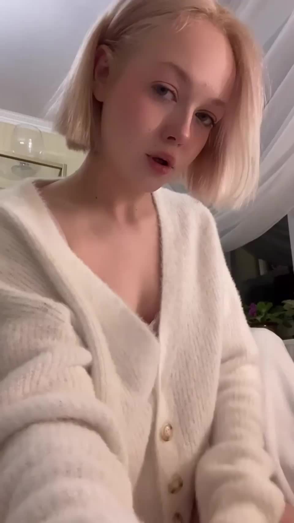 Milk white body : video clip