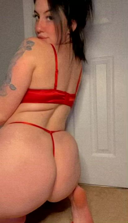 Wearing My Favorite Thong Just For You : video clip
