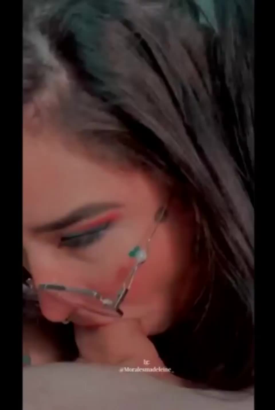 Sucking dick is my favorite activity : video clip