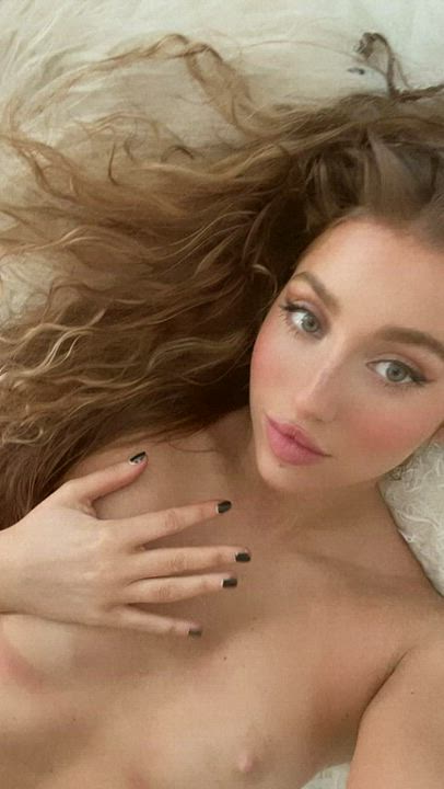 Woke up extra horny today 👅 : video clip