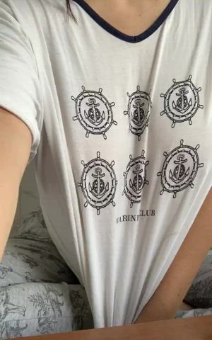 My nipples are always hard in the morning. I have a boob boner lol (f) : video clip