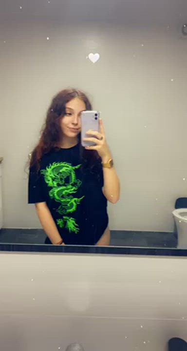 Just your average tiny girl asking to be fucked [18] : video clip