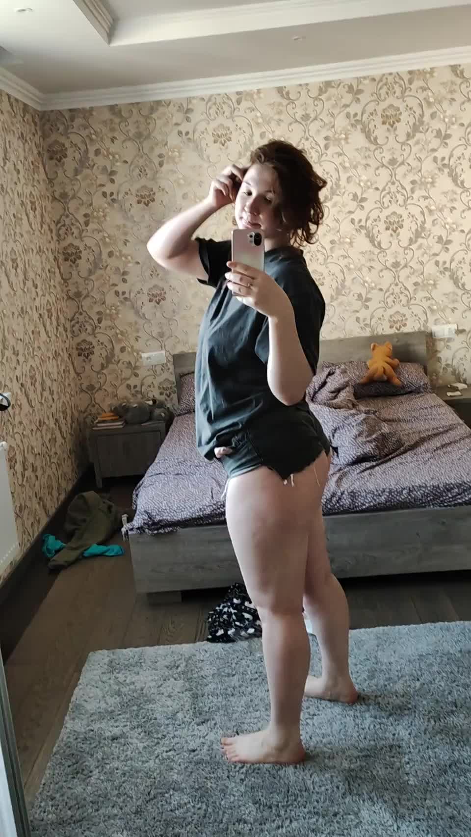 My jiggly nature is what you really need : video clip
