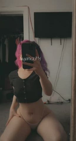 Would you ever fuck a slim thicc goth slut like me? : video clip