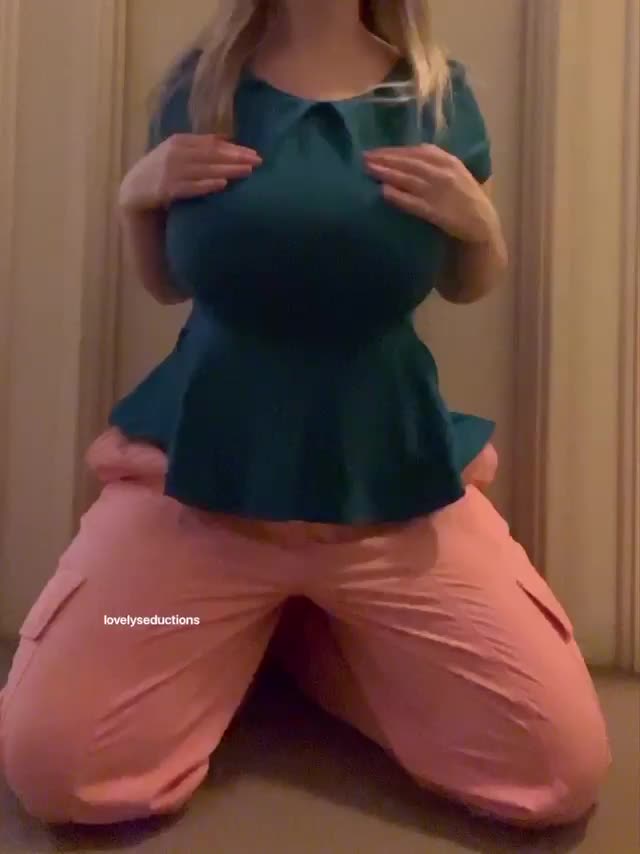 This top really brings out my tits : video clip