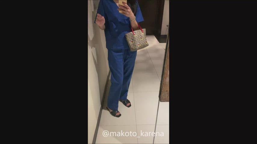 Just a quick flash in the hospital [GIF] : video clip