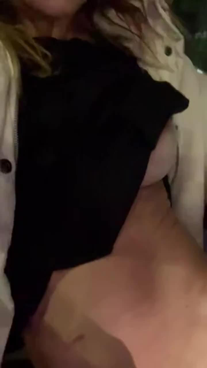 Waiting for my kids in the parking lot. Getting antsy. [GIF] : video clip