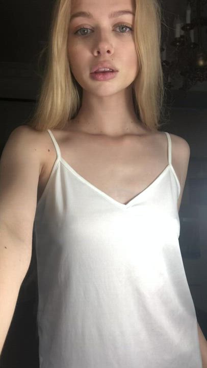 If even 4 guys likes this I will be happy and fuck myself anal🙈 : video clip