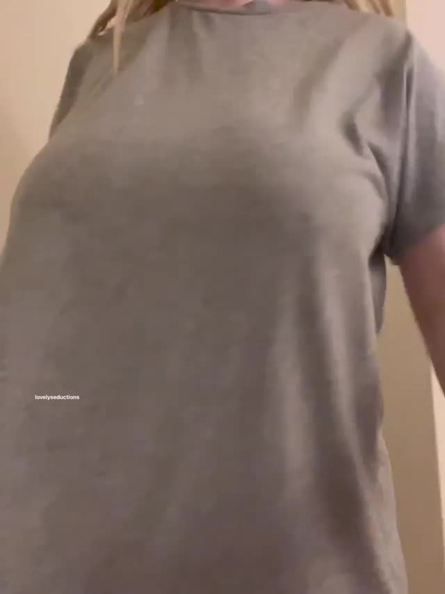 Wanna put your face in em? : video clip